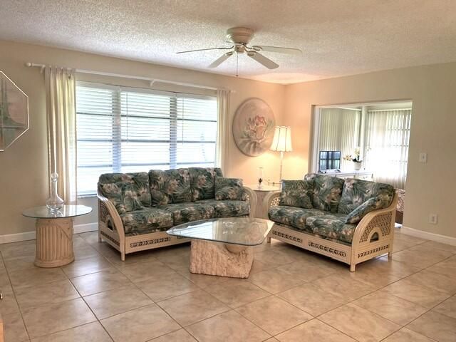 1152 Circle Drive D, Delray Beach, FL 33445