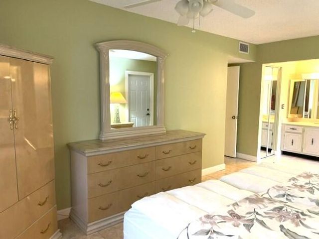 1152 Circle Drive D, Delray Beach, FL 33445