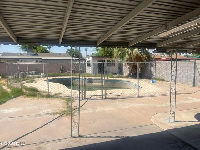 5501 W CAMPBELL Avenue, Phoenix, AZ 85031