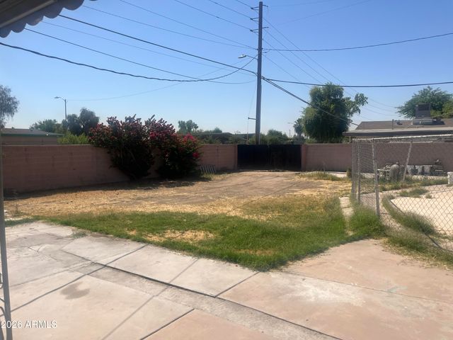 5501 W CAMPBELL Avenue, Phoenix, AZ 85031