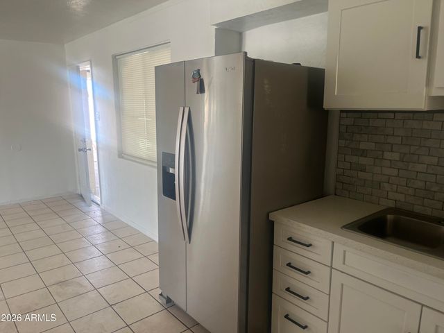 5501 W CAMPBELL Avenue, Phoenix, AZ 85031