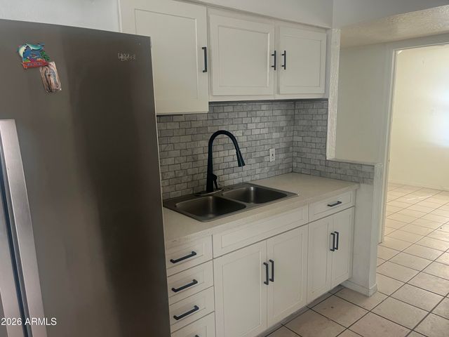 5501 W CAMPBELL Avenue, Phoenix, AZ 85031