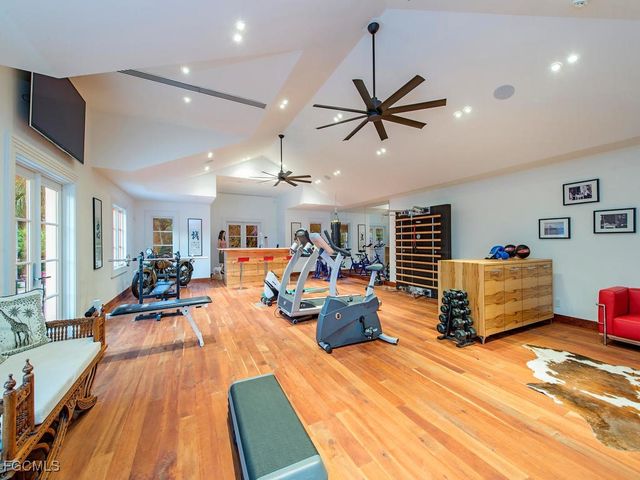 1240 Coconut DR, Fort Myers, FL 33901