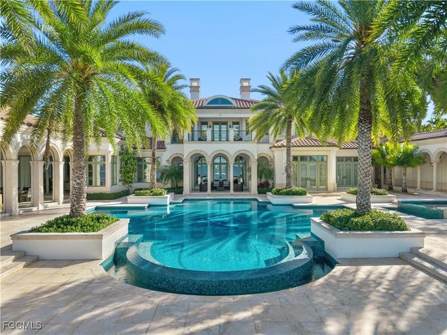 1240 Coconut DR, Fort Myers, FL 33901