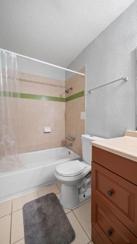 8405 Wilcrest Drive 2211, Houston, TX 77072