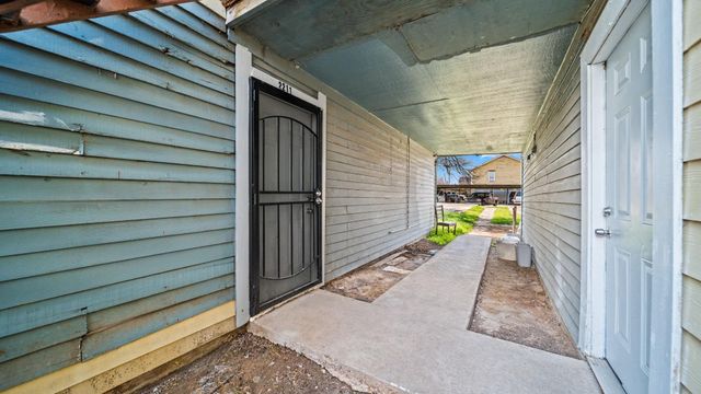 8405 Wilcrest Drive 2211, Houston, TX 77072