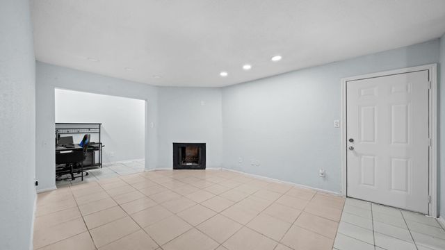 8405 Wilcrest Drive 2211, Houston, TX 77072