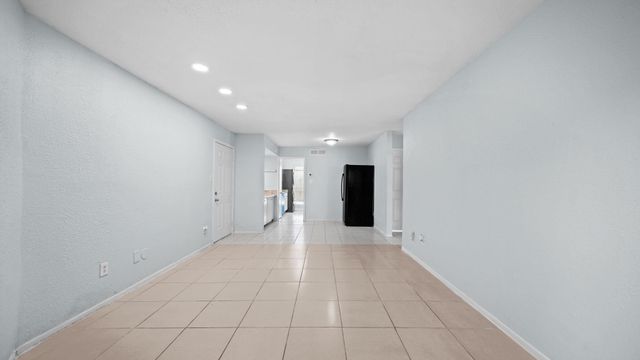 8405 Wilcrest Drive 2211, Houston, TX 77072