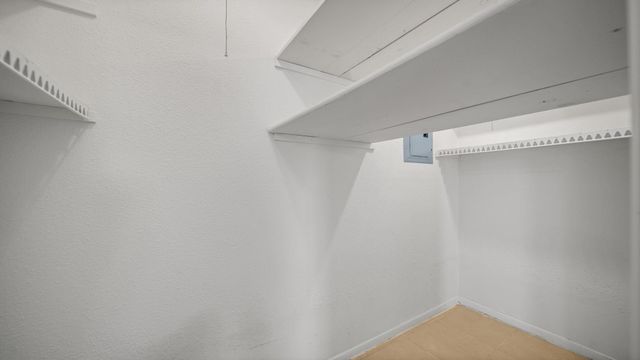 8405 Wilcrest Drive 2211, Houston, TX 77072