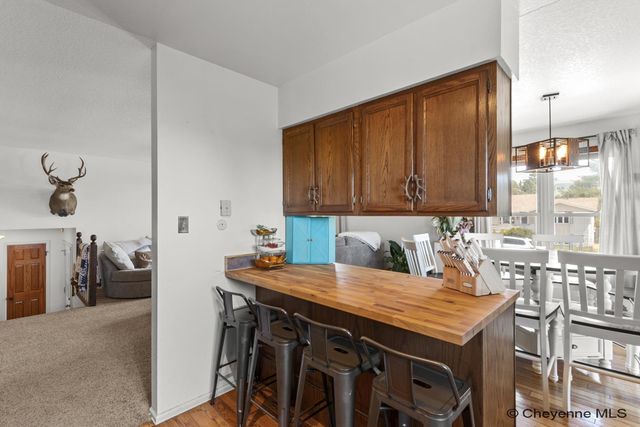 3158 BLUFF PL, Cheyenne, WY 82009