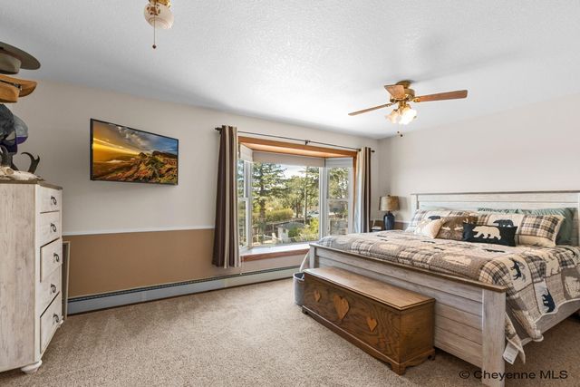 3158 BLUFF PL, Cheyenne, WY 82009