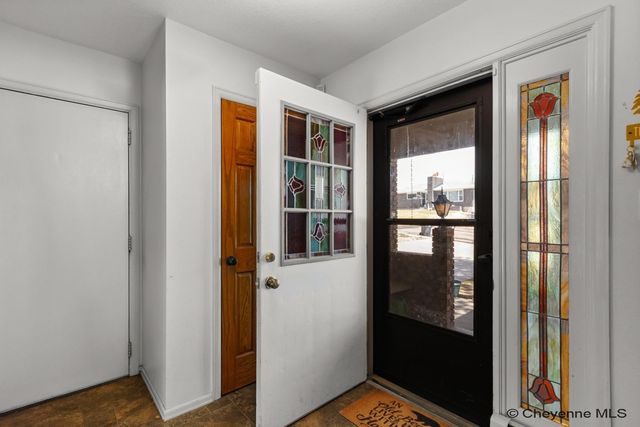 3158 BLUFF PL, Cheyenne, WY 82009