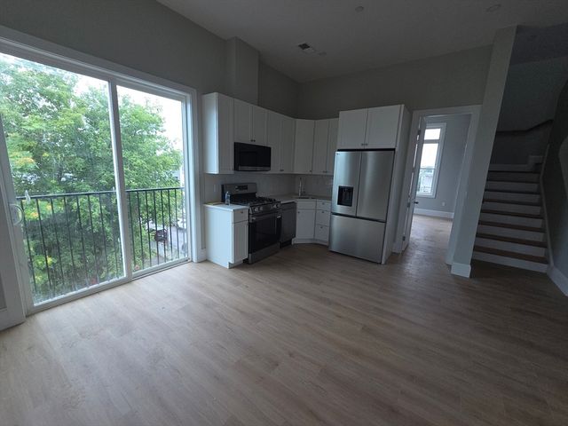 7 Thornley Street 3, Boston, MA 02125