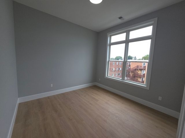 7 Thornley Street 3, Boston, MA 02125
