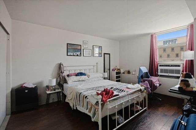 3950 N Lake Shore Drive 2103A, Chicago, IL 60613