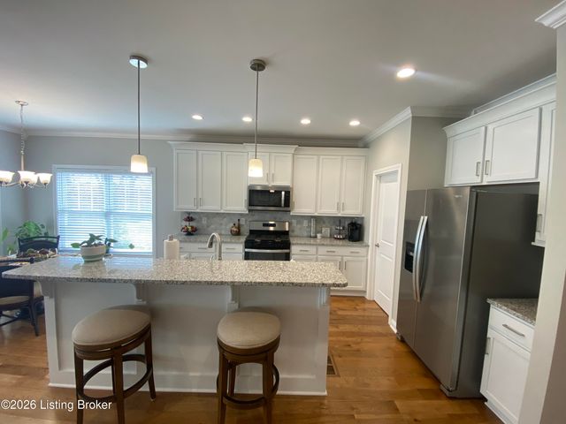 7515 Pavilion Park Rd, Louisville, KY 40214