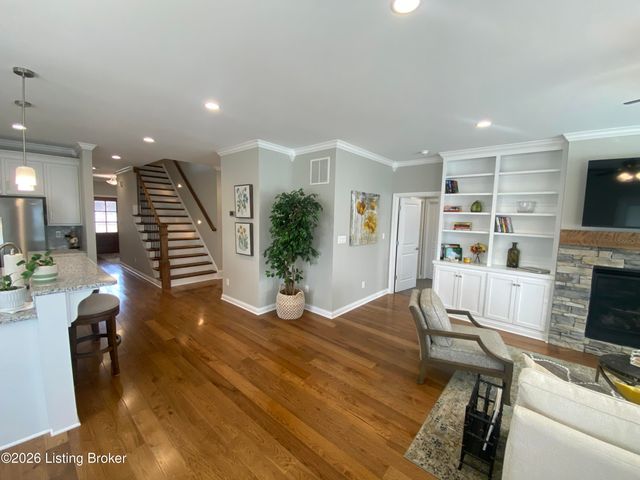 7515 Pavilion Park Rd, Louisville, KY 40214