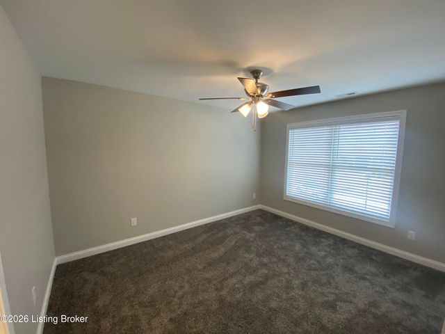 7515 Pavilion Park Rd, Louisville, KY 40214