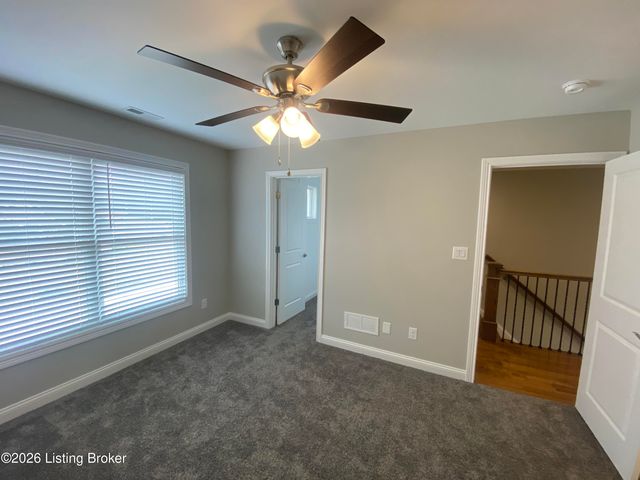 7515 Pavilion Park Rd, Louisville, KY 40214