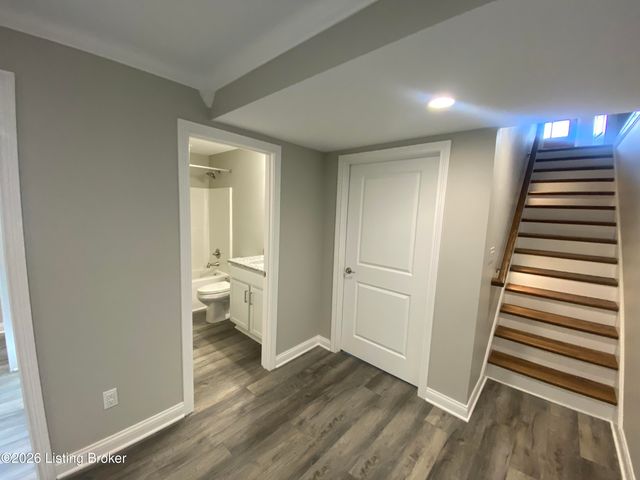 7515 Pavilion Park Rd, Louisville, KY 40214