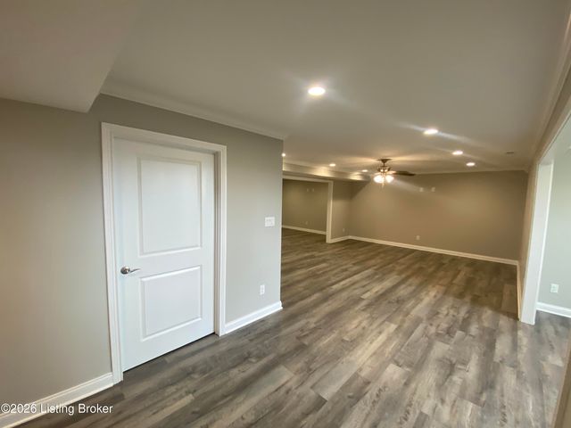 7515 Pavilion Park Rd, Louisville, KY 40214