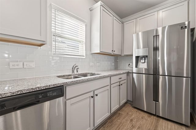 8415 Chesney Trail, Fulshear, TX 77441