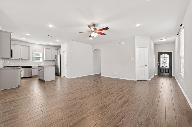 8415 Chesney Trail, Fulshear, TX 77441