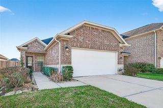 8415 Chesney Trail, Fulshear, TX 77441