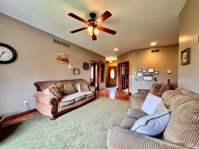 5936 County Road 427, Auburn, IN 46706