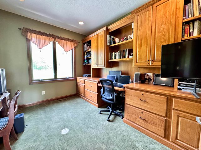 5936 County Road 427, Auburn, IN 46706