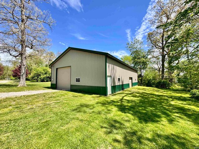 5936 County Road 427, Auburn, IN 46706