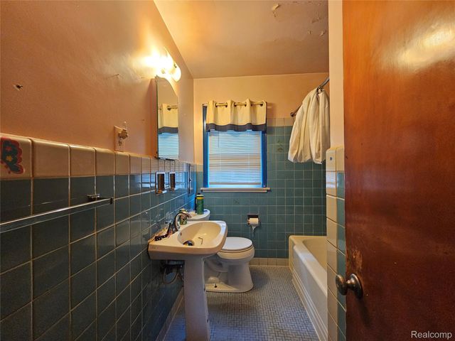 18656 Dale Street, Detroit, MI 48219