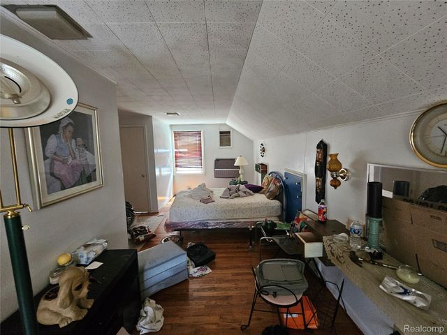 18656 Dale Street, Detroit, MI 48219