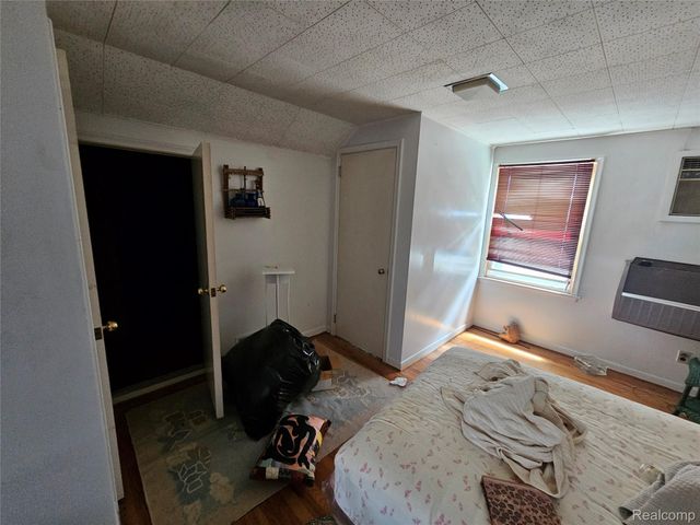 18656 Dale Street, Detroit, MI 48219