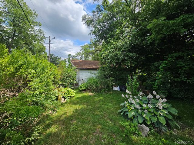 18656 Dale Street, Detroit, MI 48219