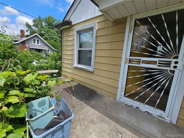 18656 Dale Street, Detroit, MI 48219