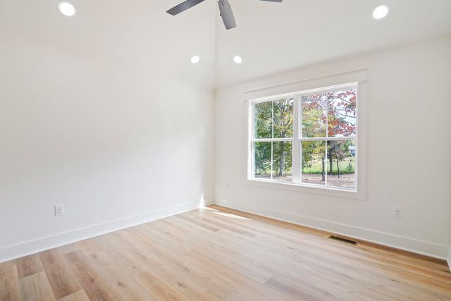 32 Mercato Drive, Somerset, KY 42503