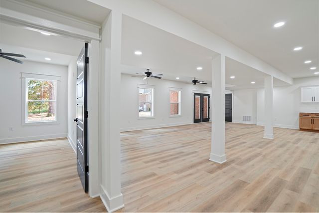 32 Mercato Drive, Somerset, KY 42503