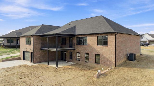 32 Mercato Drive, Somerset, KY 42503
