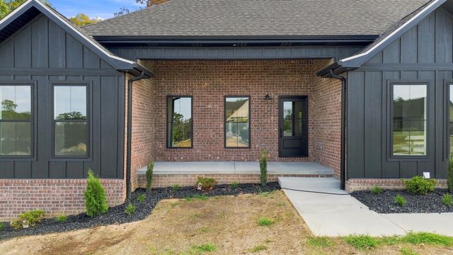 32 Mercato Drive, Somerset, KY 42503