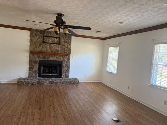2168 Cannon Hill Road SW, Lilburn, GA 30047