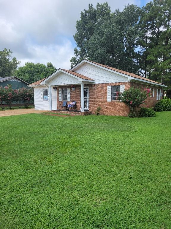 747 BEST ST, Covington, TN 38019