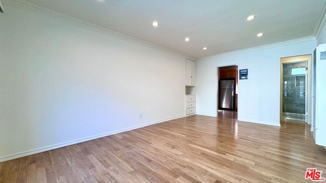 1233 N Harper Avenue 9, West Hollywood, CA 90046