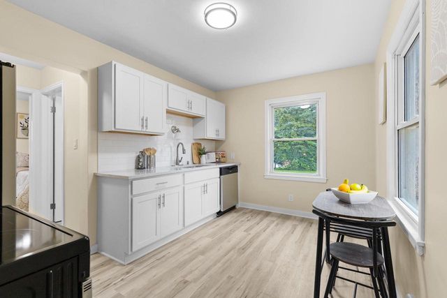 2736 S 52nd PLACE, Milwaukee, WI 53219