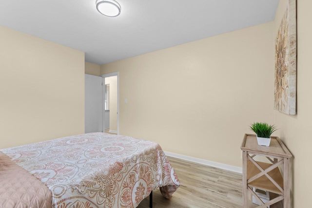 2736 S 52nd PLACE, Milwaukee, WI 53219