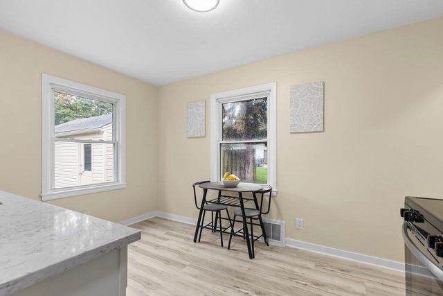 2736 S 52nd PLACE, Milwaukee, WI 53219