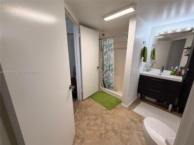 9731 Fontainebleau Boulevard F314, Miami, FL 33172