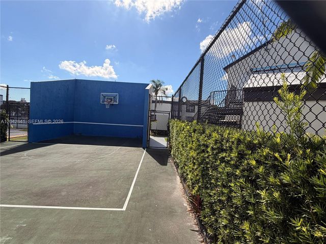 9731 Fontainebleau Boulevard F314, Miami, FL 33172
