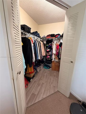 9731 Fontainebleau Boulevard F314, Miami, FL 33172
