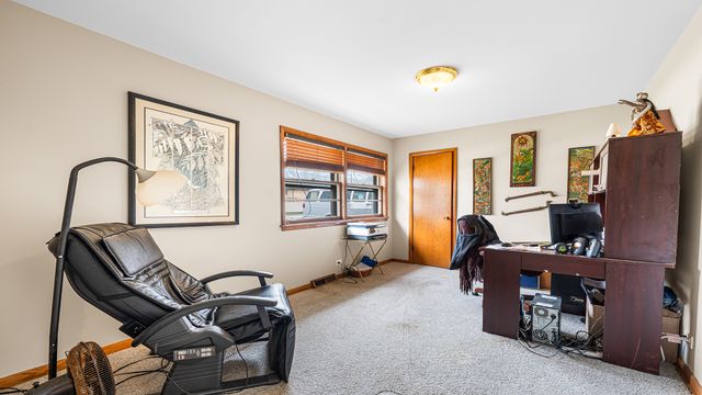 1525 Elm Street, Park Ridge, IL 60068